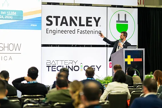 Open Tech Forum session at the center of The Battery Show North America floor